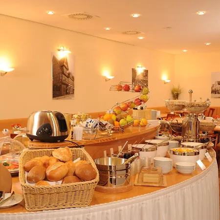 Отель Celler Hof