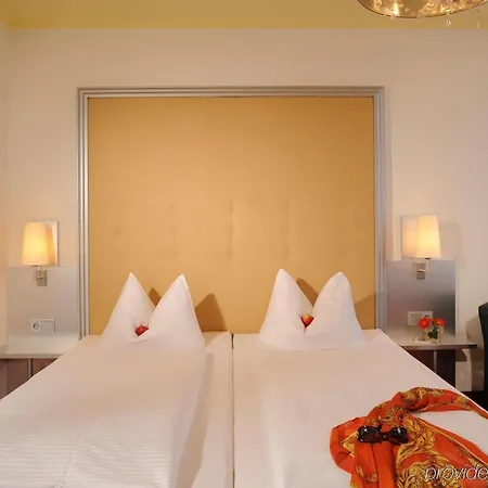 Celler Hof 3*